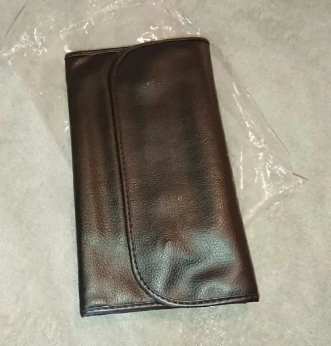 Makeup Brush Set with Case image indicator(3)