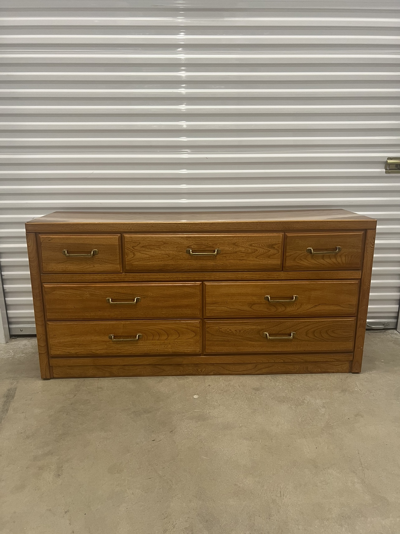 7 Drawers Dresser