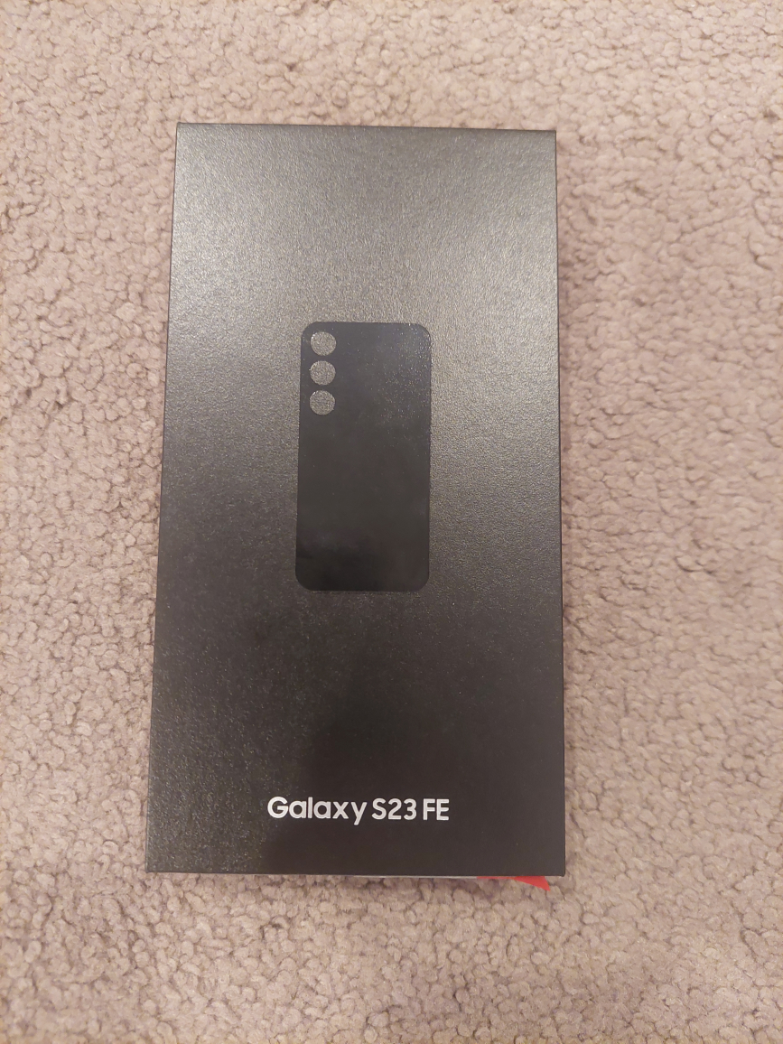 Unlocked and sealed Samsung Galaxy S23 FE with 128GB - photo 2