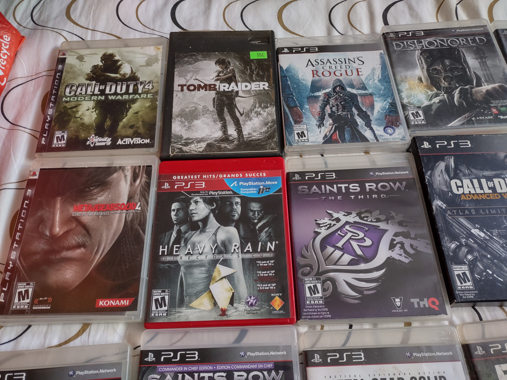PS3 Console Bundle with 2 Controllers and Games - photo 3