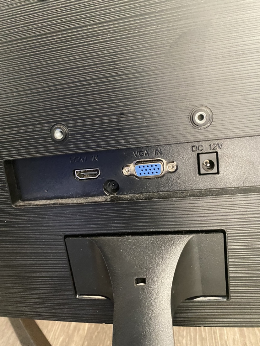 22 Inch Monitor (HDMI & VGA inputs) - photo 3