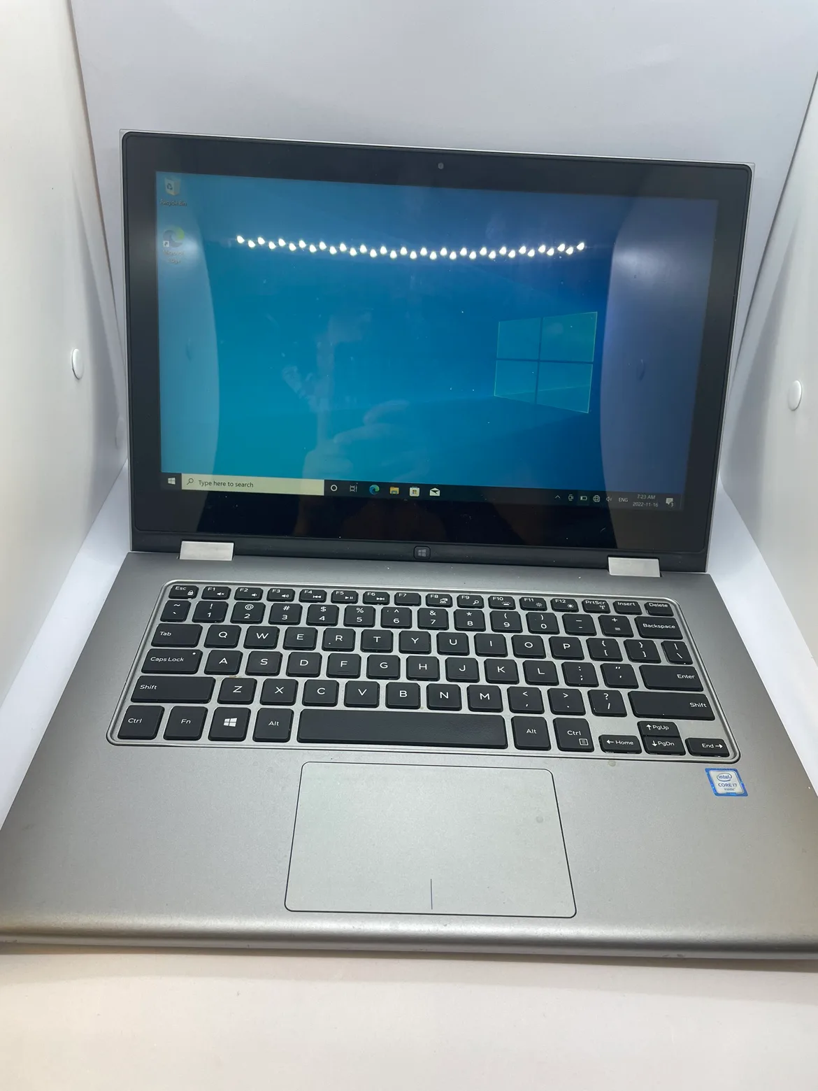 Dell Inspiron 13 7000 2 in 1 Touchscreen Laptop i7 thumbnail