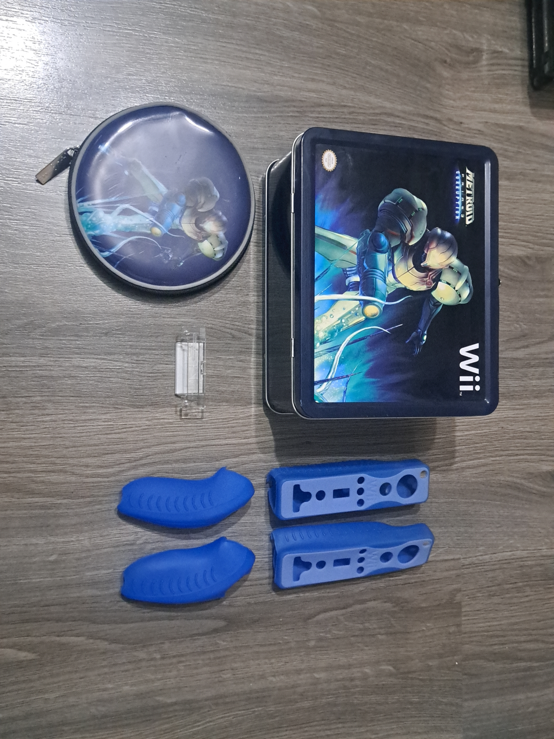Metroid Prime 3: Corruption Limited Edition Wii Bundle - photo 3