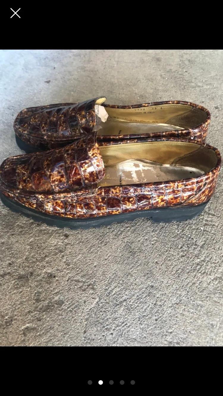 Women's Brown Leather Loafers , Size 8 image indicator(2)