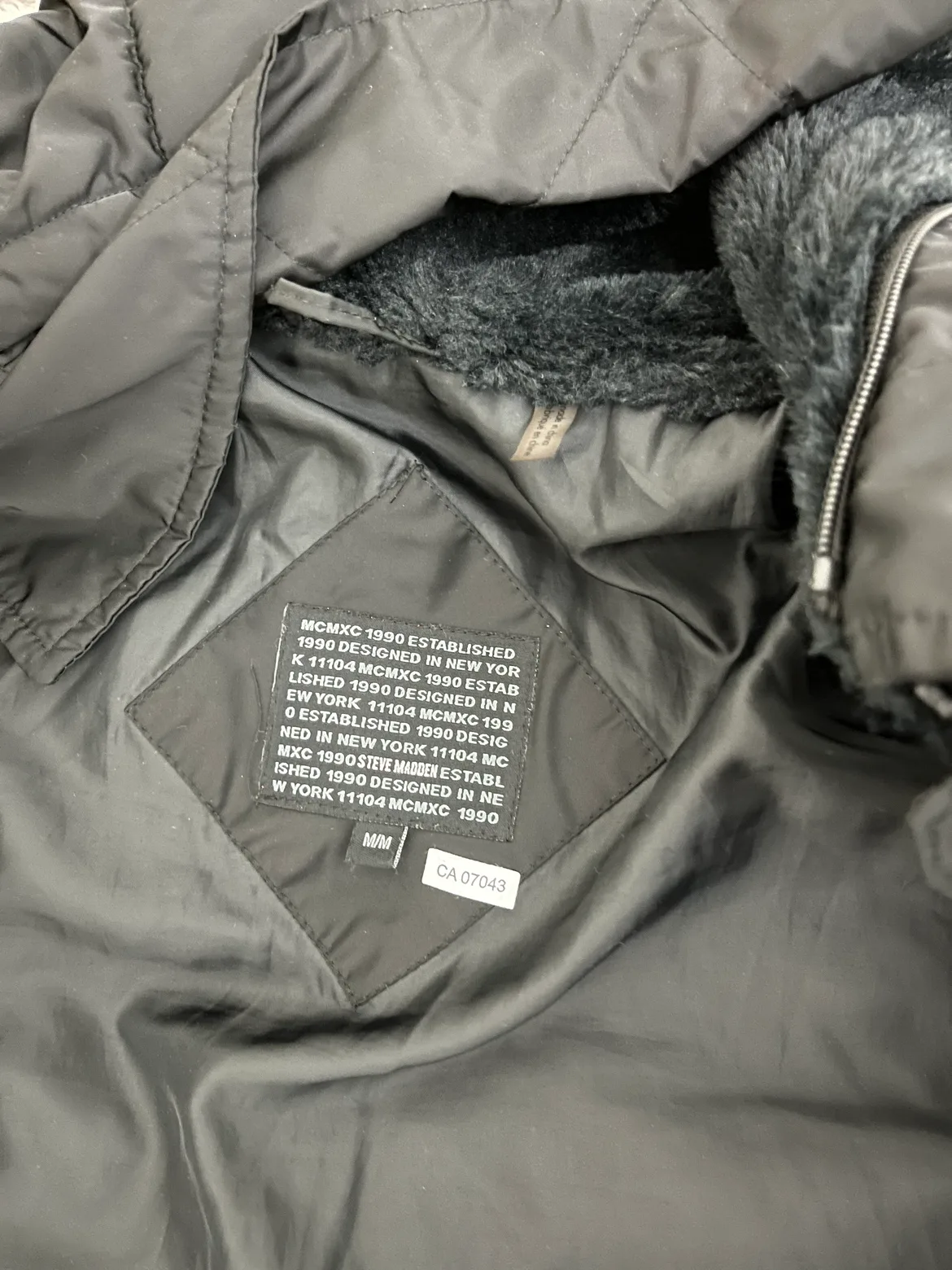 Steve Madden Black coat image indicator(4)