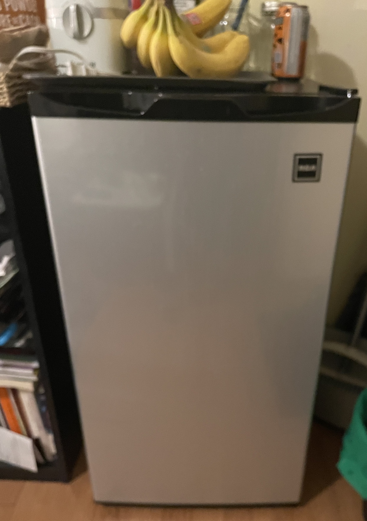 RCA Mini Fridge - photo 4