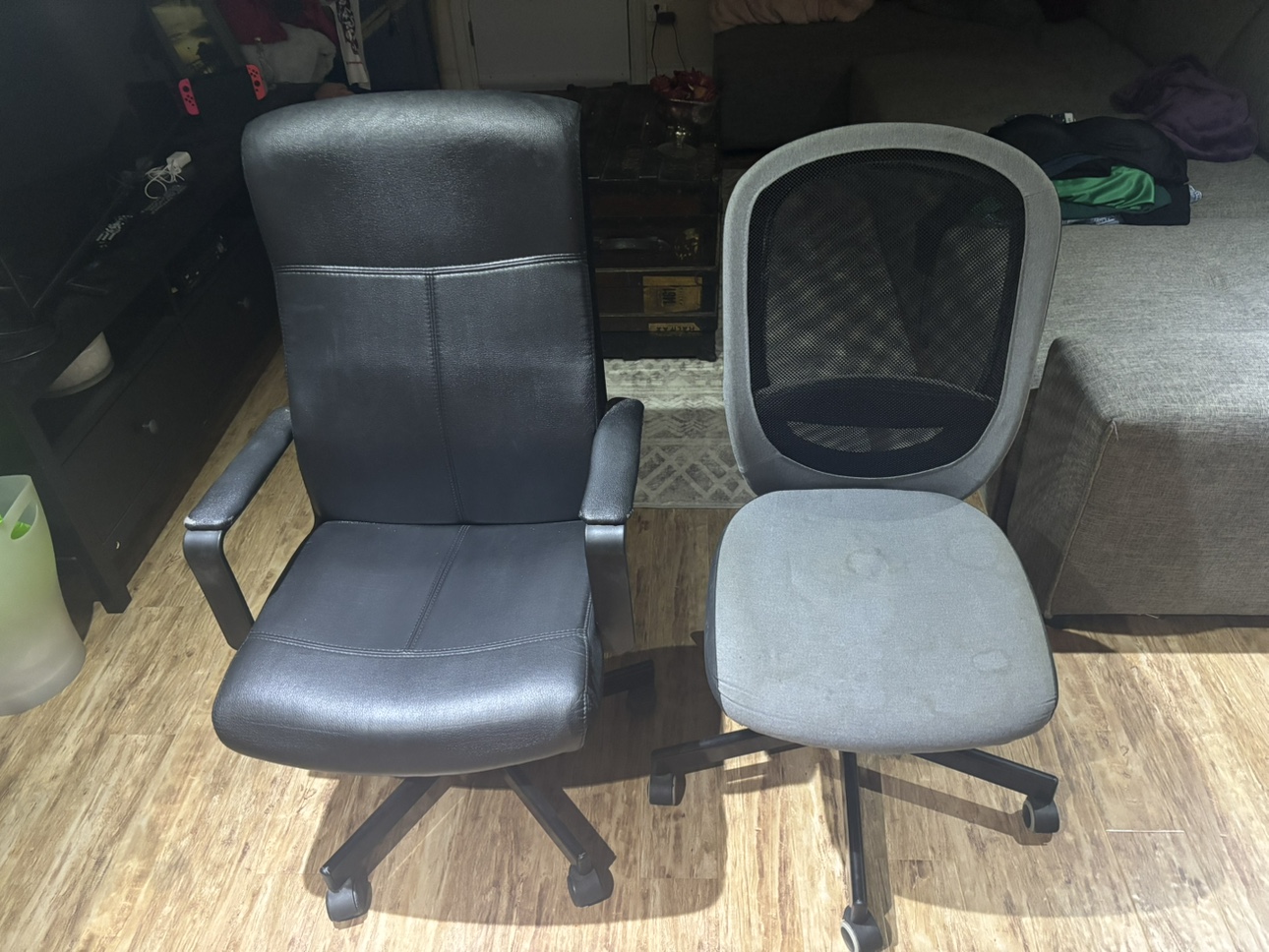Two Office Chairs - photo 2