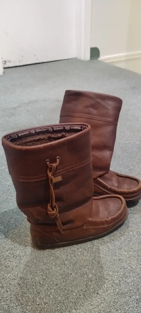 Manitobah Mukluks thumbnail