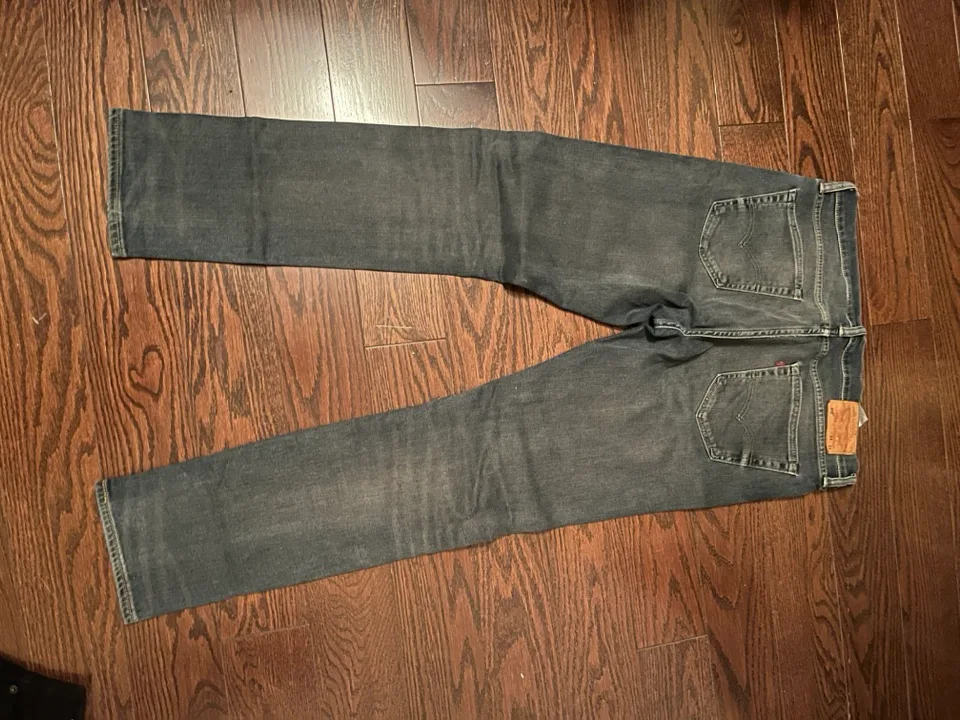 Levi's 511 Slim Fit Jeans image indicator(2)