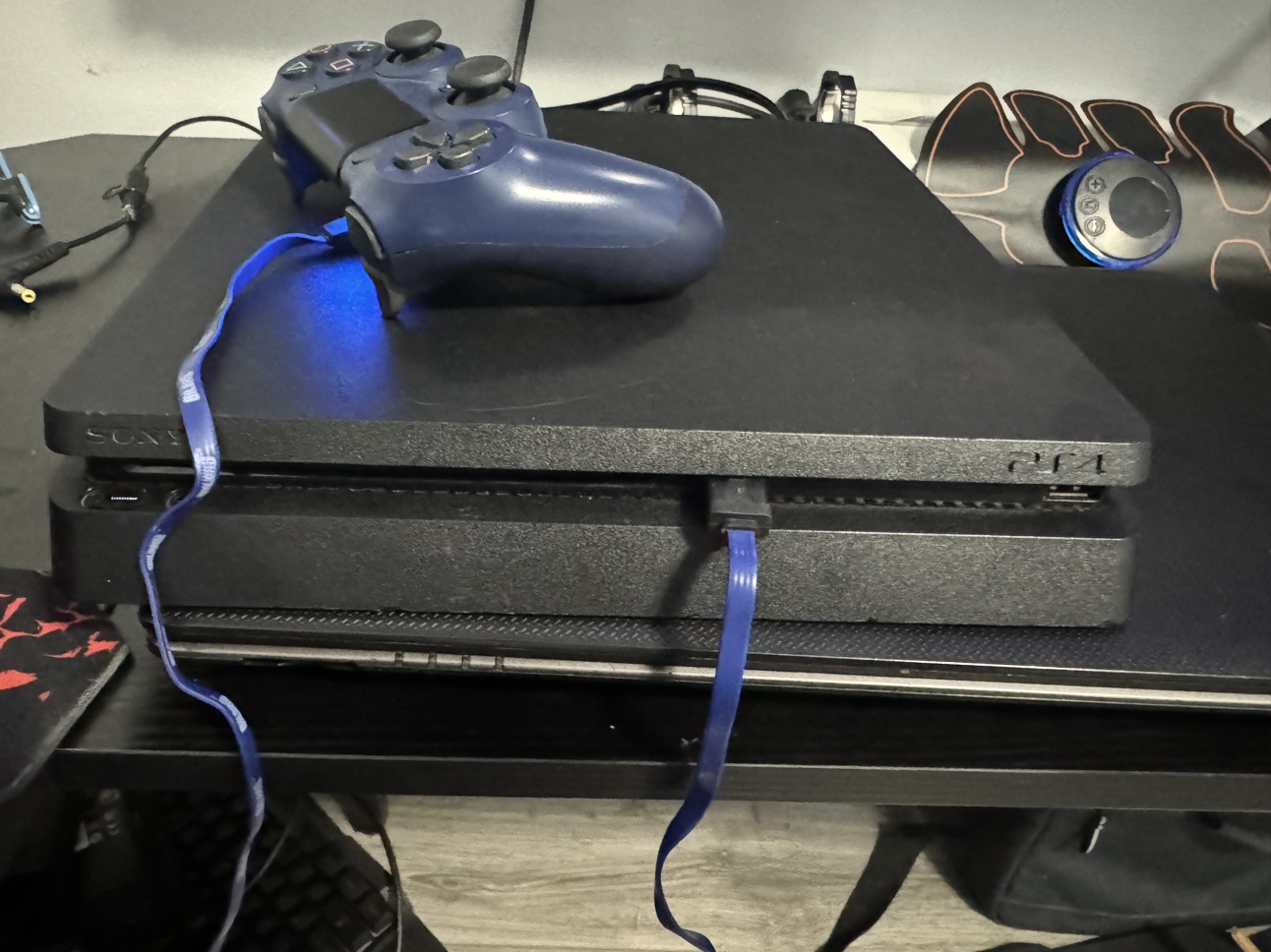 PS4 Slim with Controller and Game - photo 2