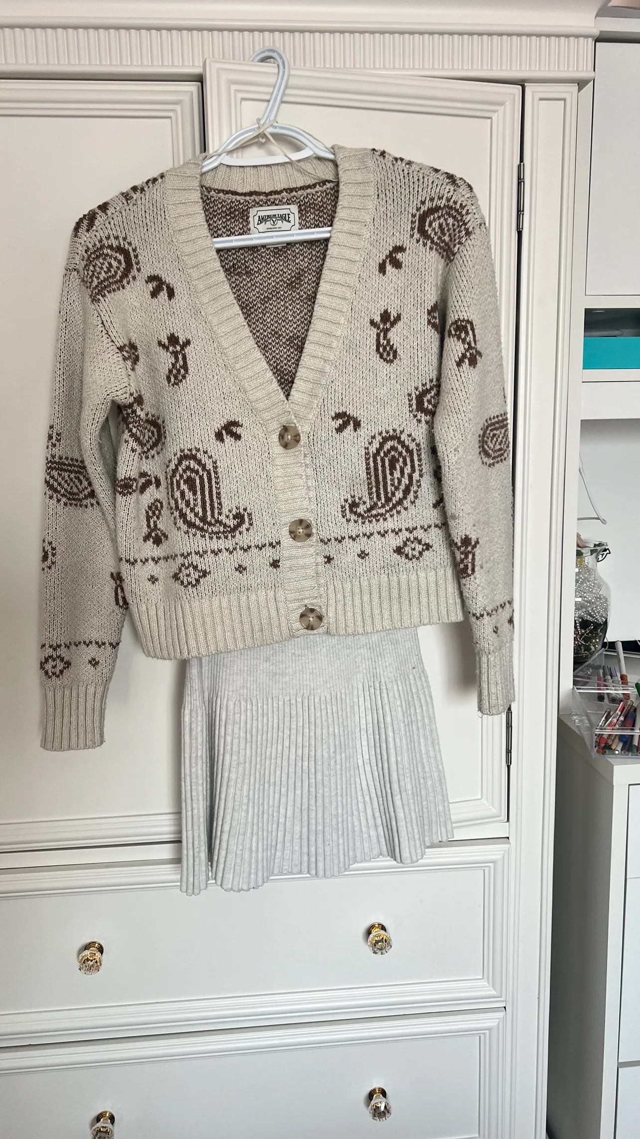 American Eagle image indicator(4)