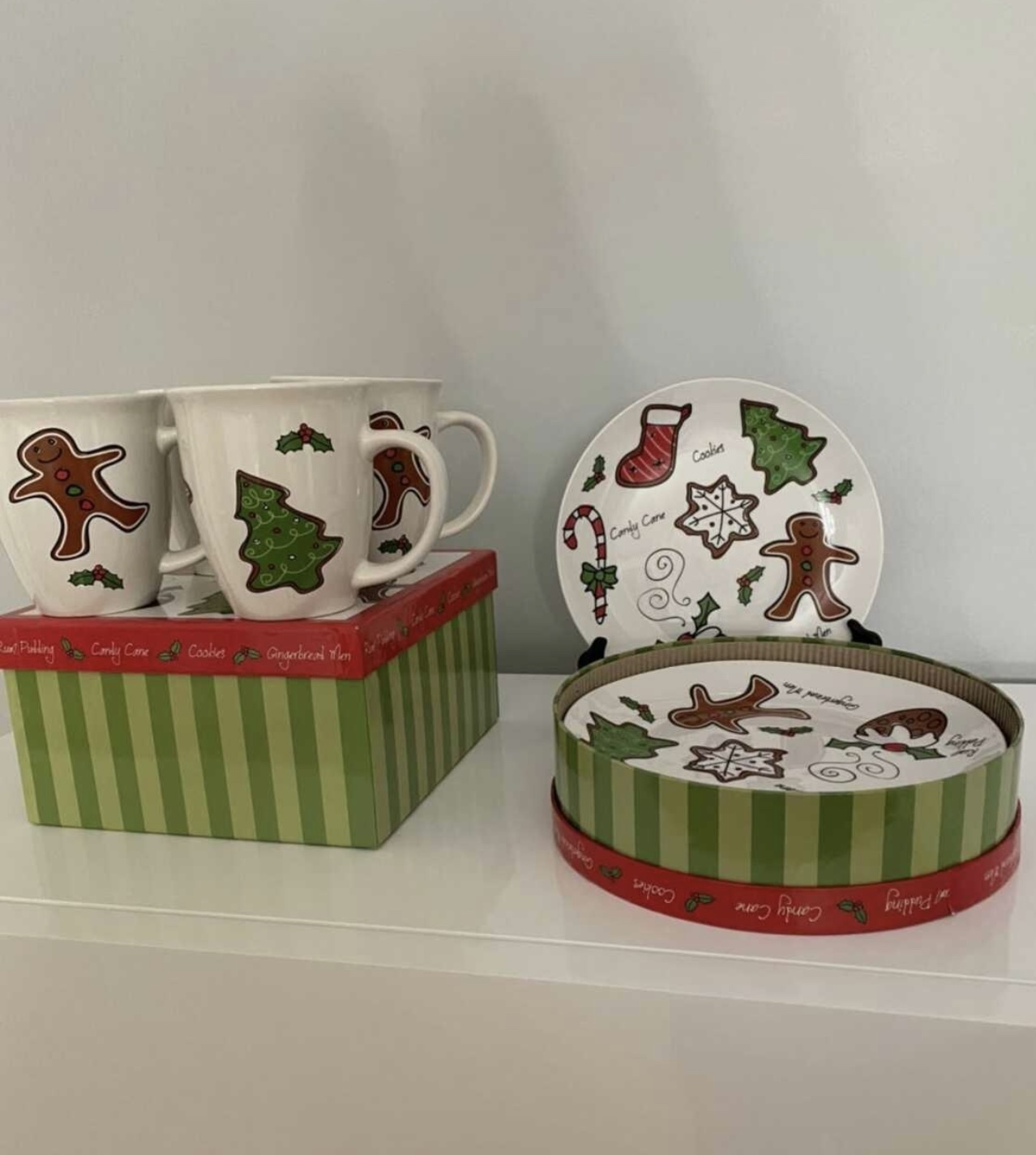 Christmas mugs and plates
