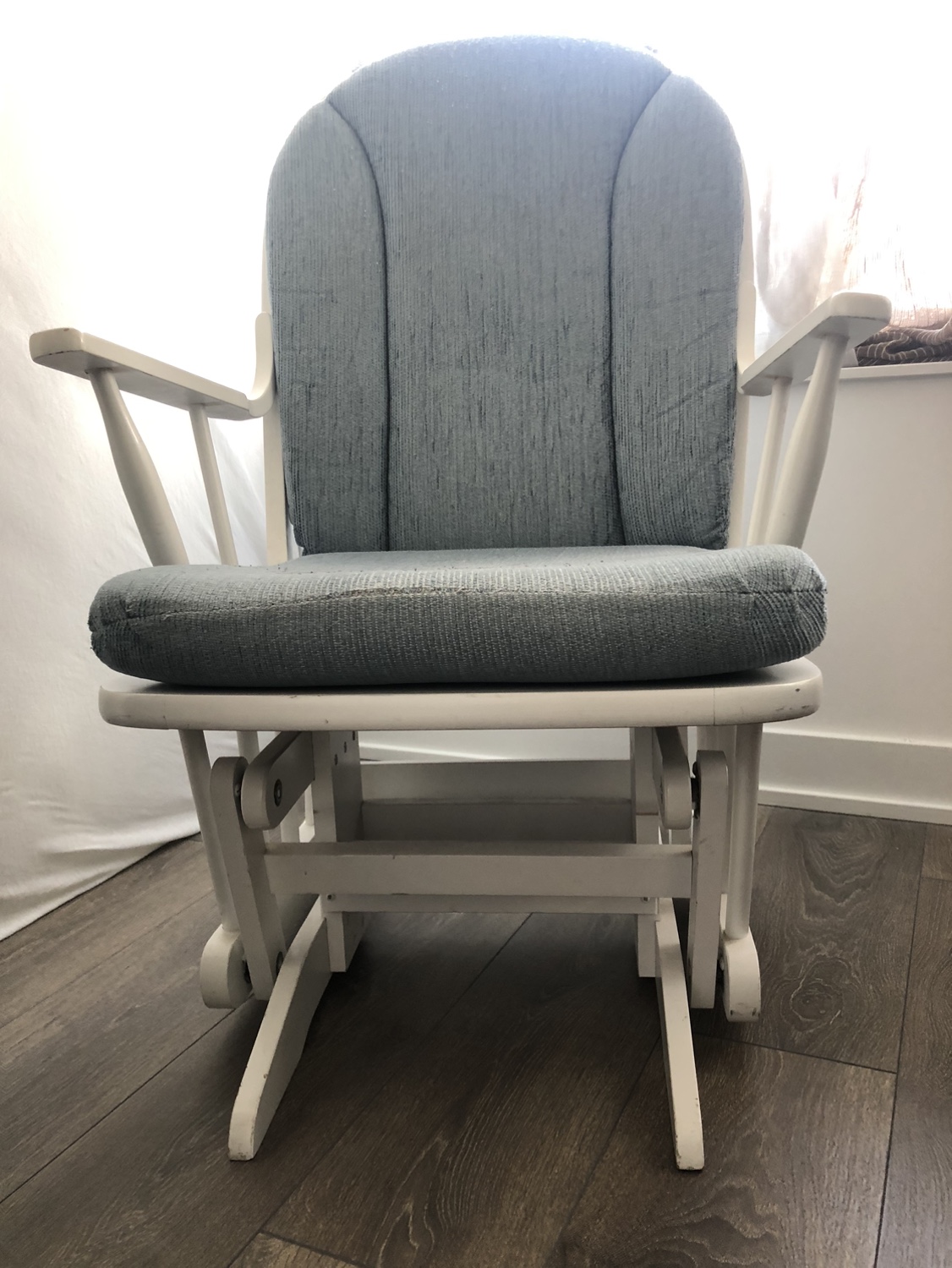 White Rocking Chair - photo 3