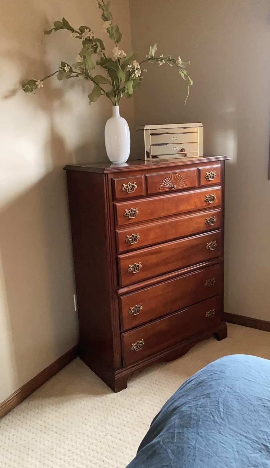 Wodden dresser