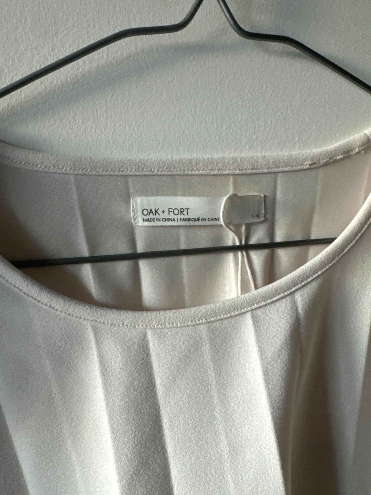 Oak + Fort White Pleated Blouse image indicator(4)