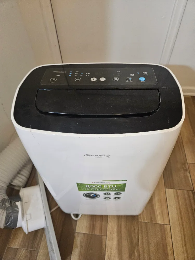 Soleusair 8000 BTU Portable Air Conditioner thumbnail