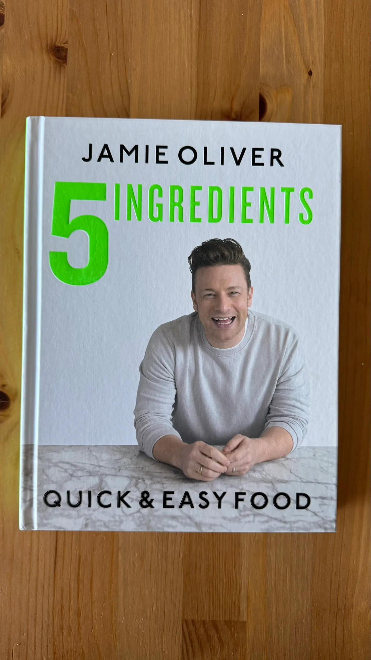 Jamie Oliver 5 Ingredients Cookbook image indicator(2)