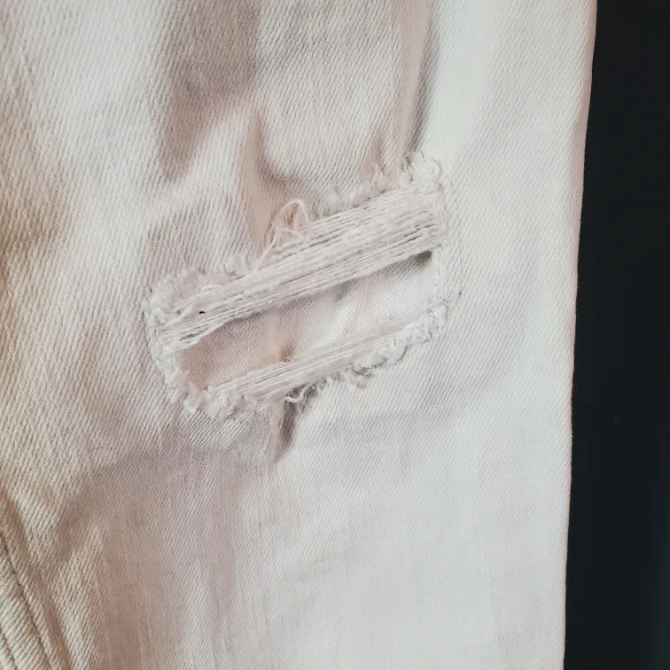 Old Navy Distressed Skinny Jeans image indicator(4)