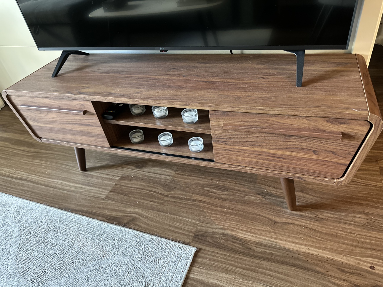 TV Stand - photo 2