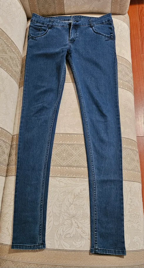 3 Pairs of Women's Jeans thumbnail