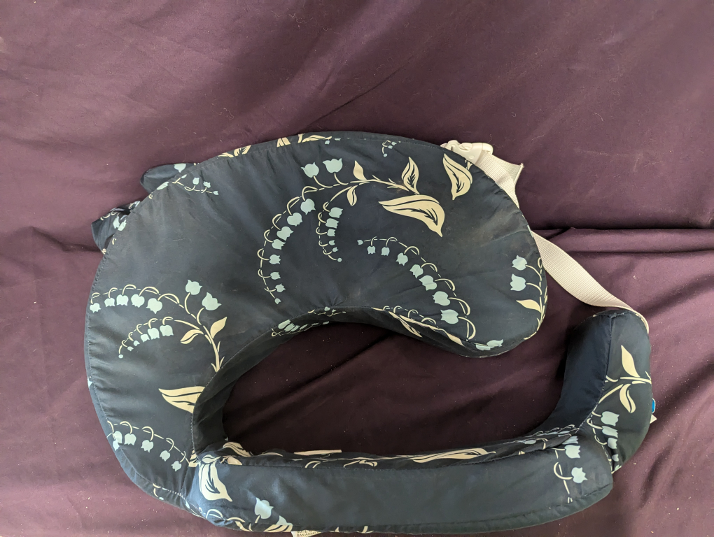 Baby Nursing Pillow - photo 2