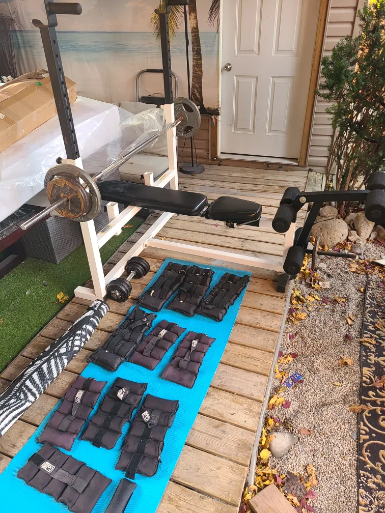 🇨🇦 Bench press workout station thumbnail