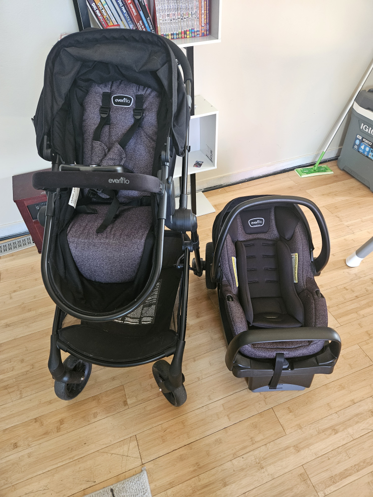 Evenflo Pivot Travel System - photo 2