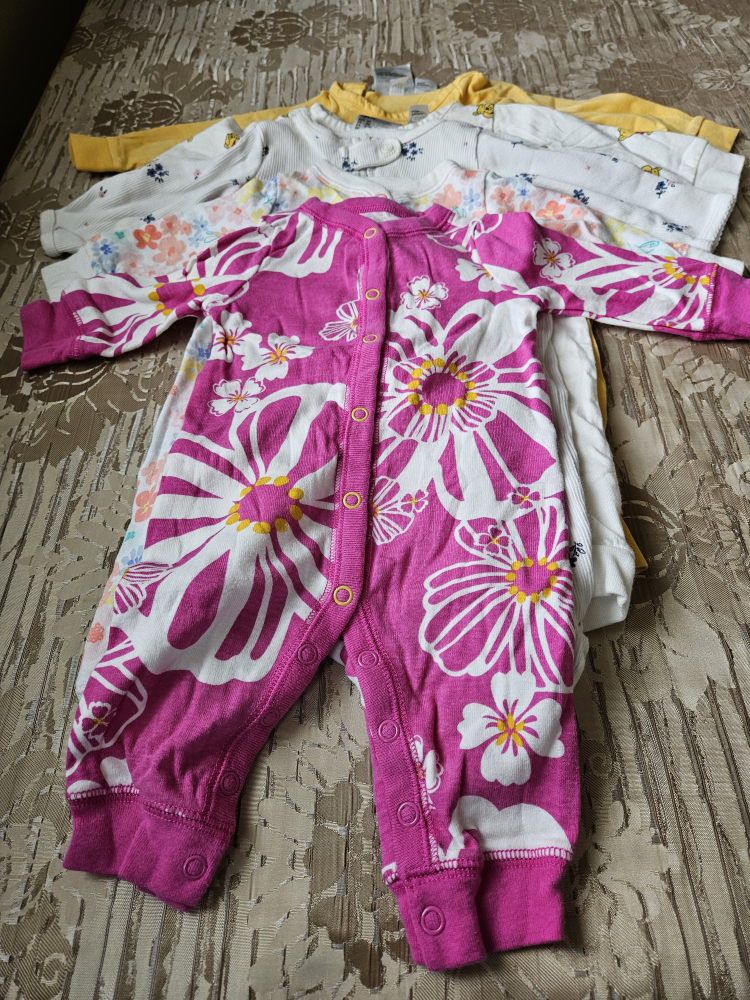 10 pieces of Baby Girl Clothes Bundle - photo 5
