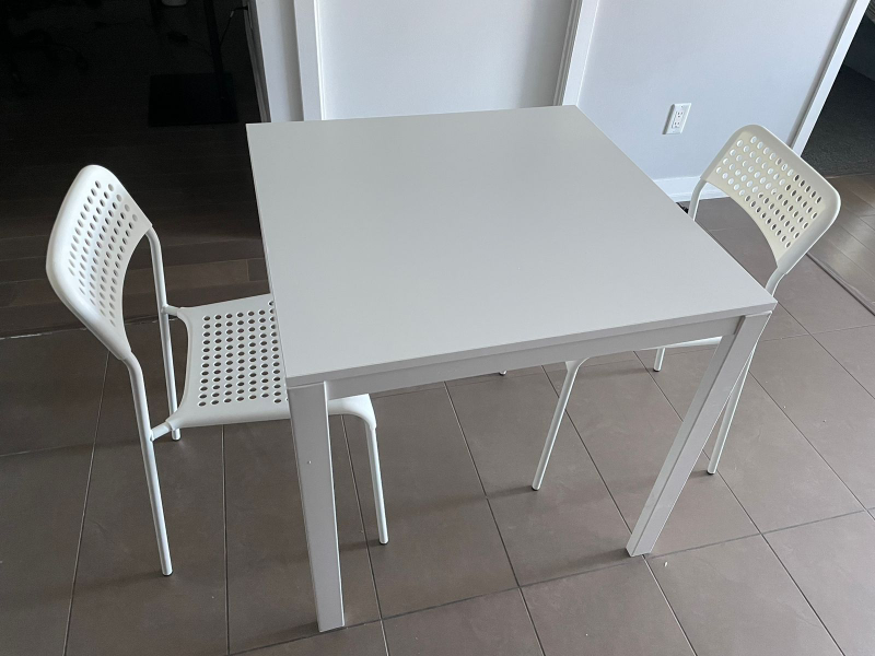 White Square Table and 2 chairs