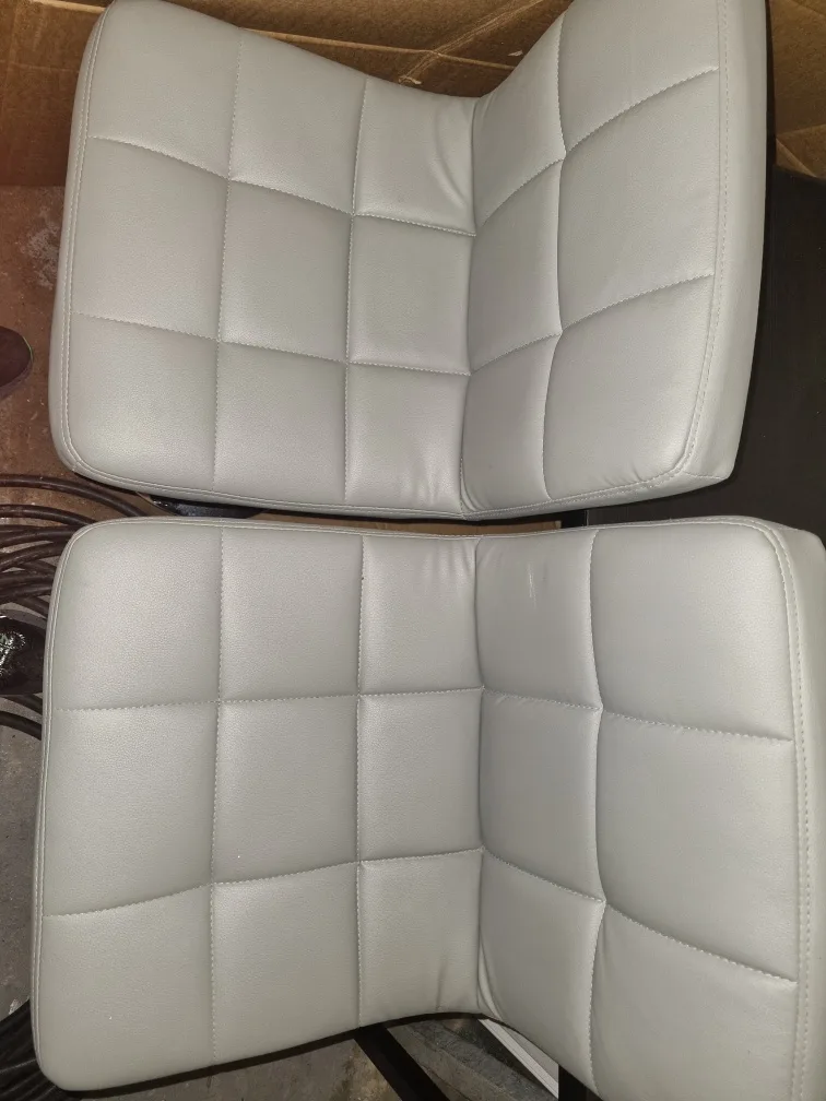 bar stools image indicator(2)