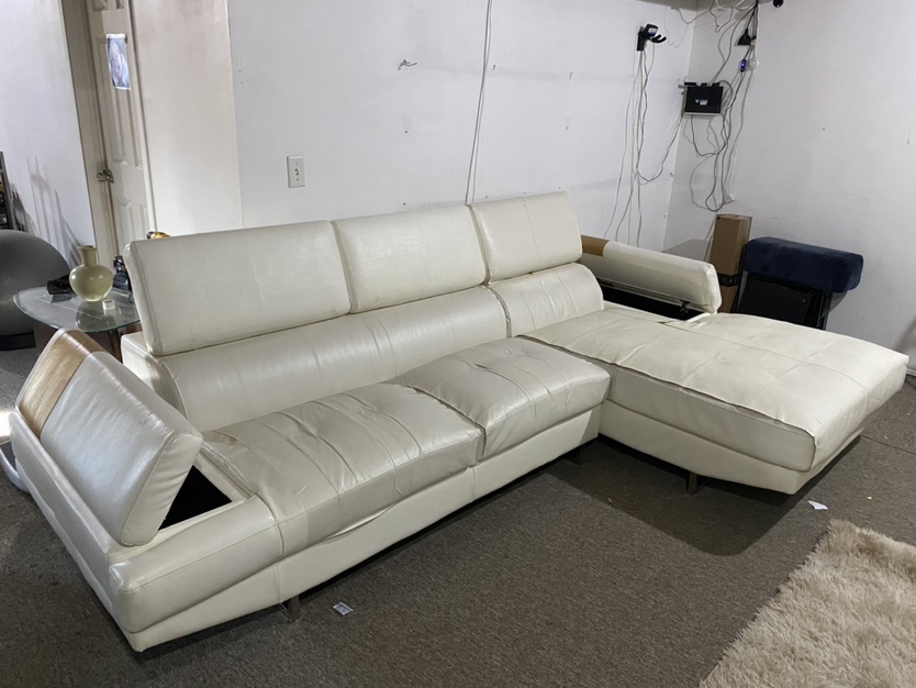 White Leather Sectional Sofa - photo 3
