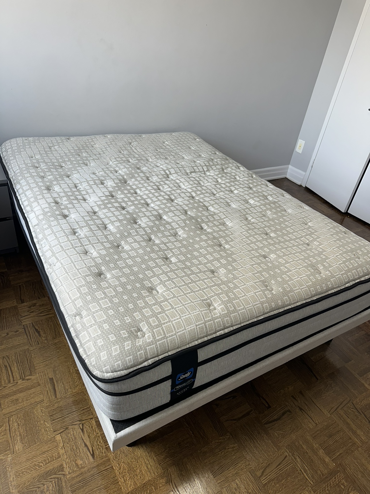 Sealy Posturepedic Plus Optimum Grand Mattress + Base