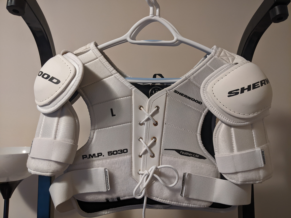 Sherwood Feather-Lite Hockey Shoulder Pads
