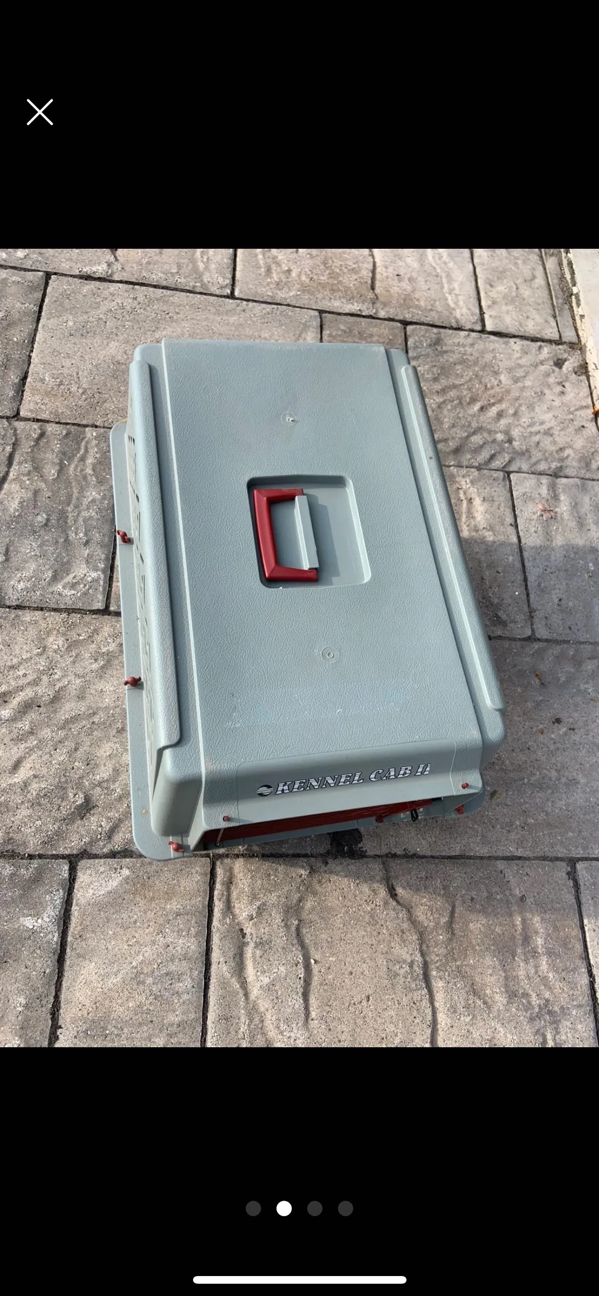 Pet carrier- medium to large size. Like new image indicator(3)