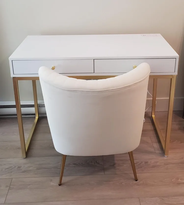 Desk/ vanity table image indicator(2)