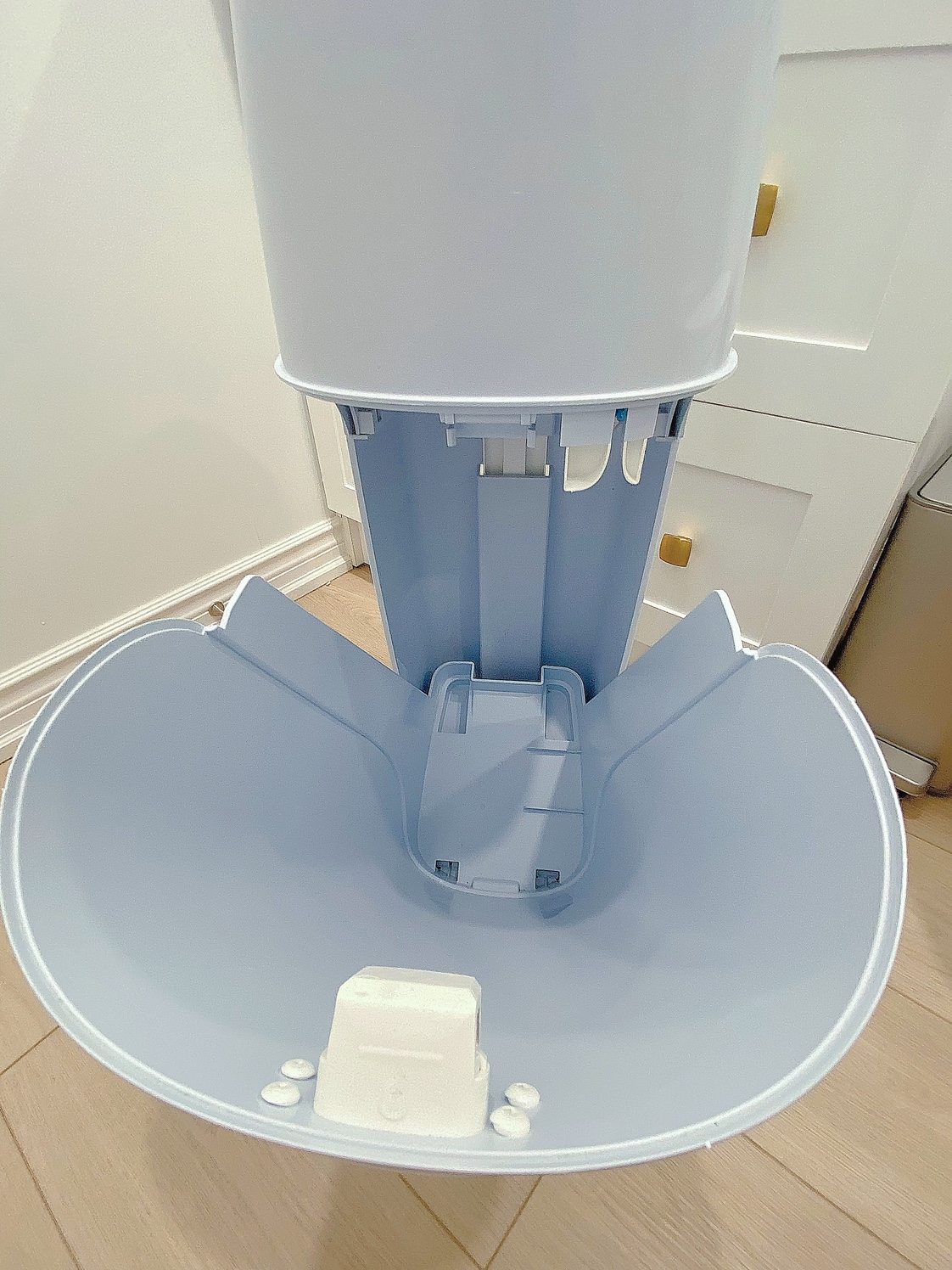 Diaper genie + 5 refills (New) - photo 4