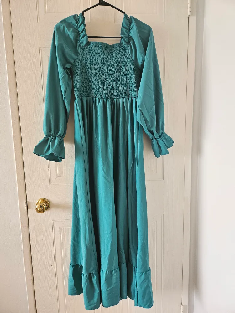 Bundle of 5 Dresses 10$ each NEW thumbnail