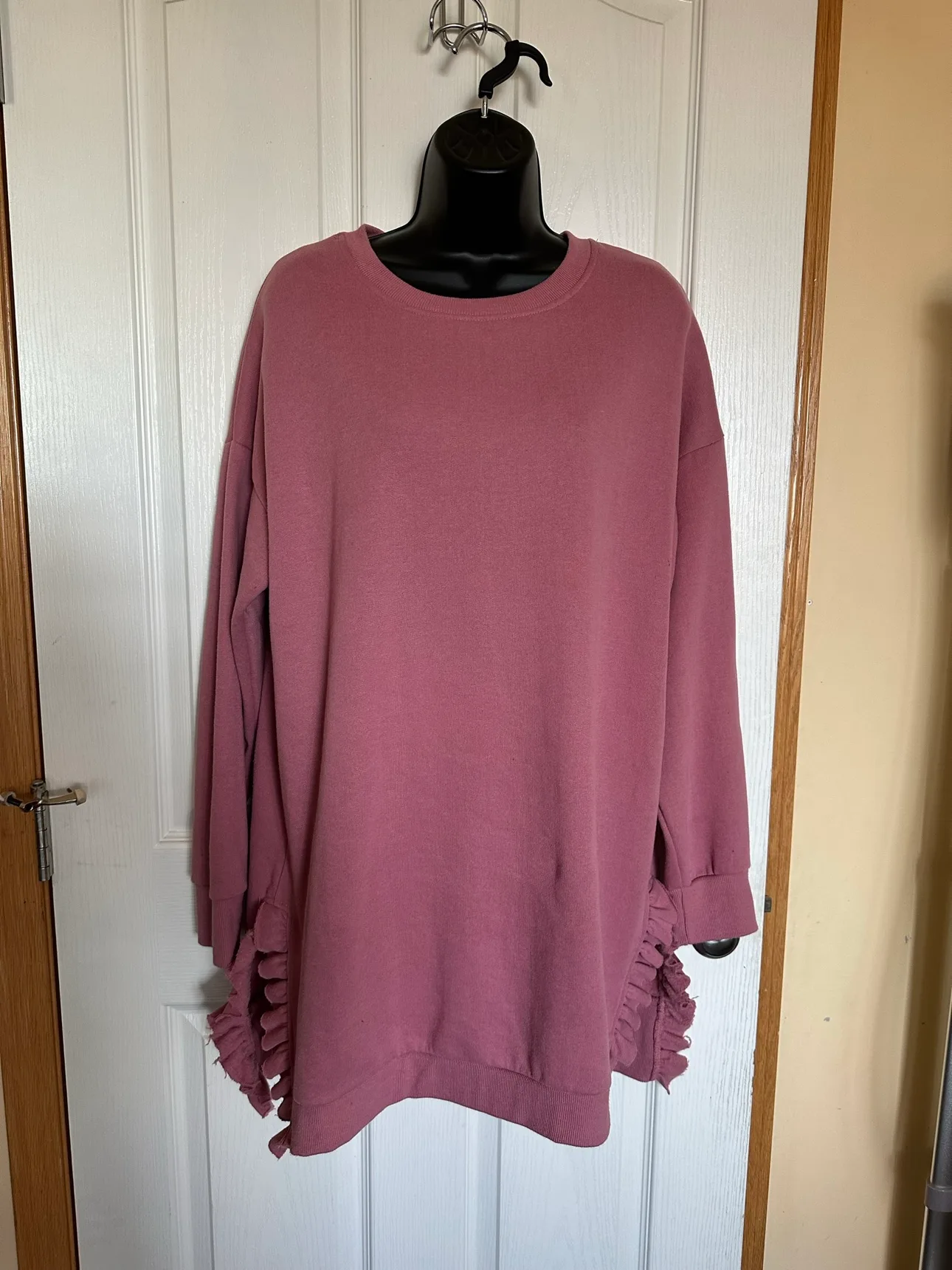 Ladies sweater fleece lined. Fits XL image indicator(2)