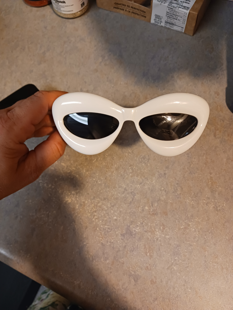 Inflated Fun Lip Shape Sunglasses (new)