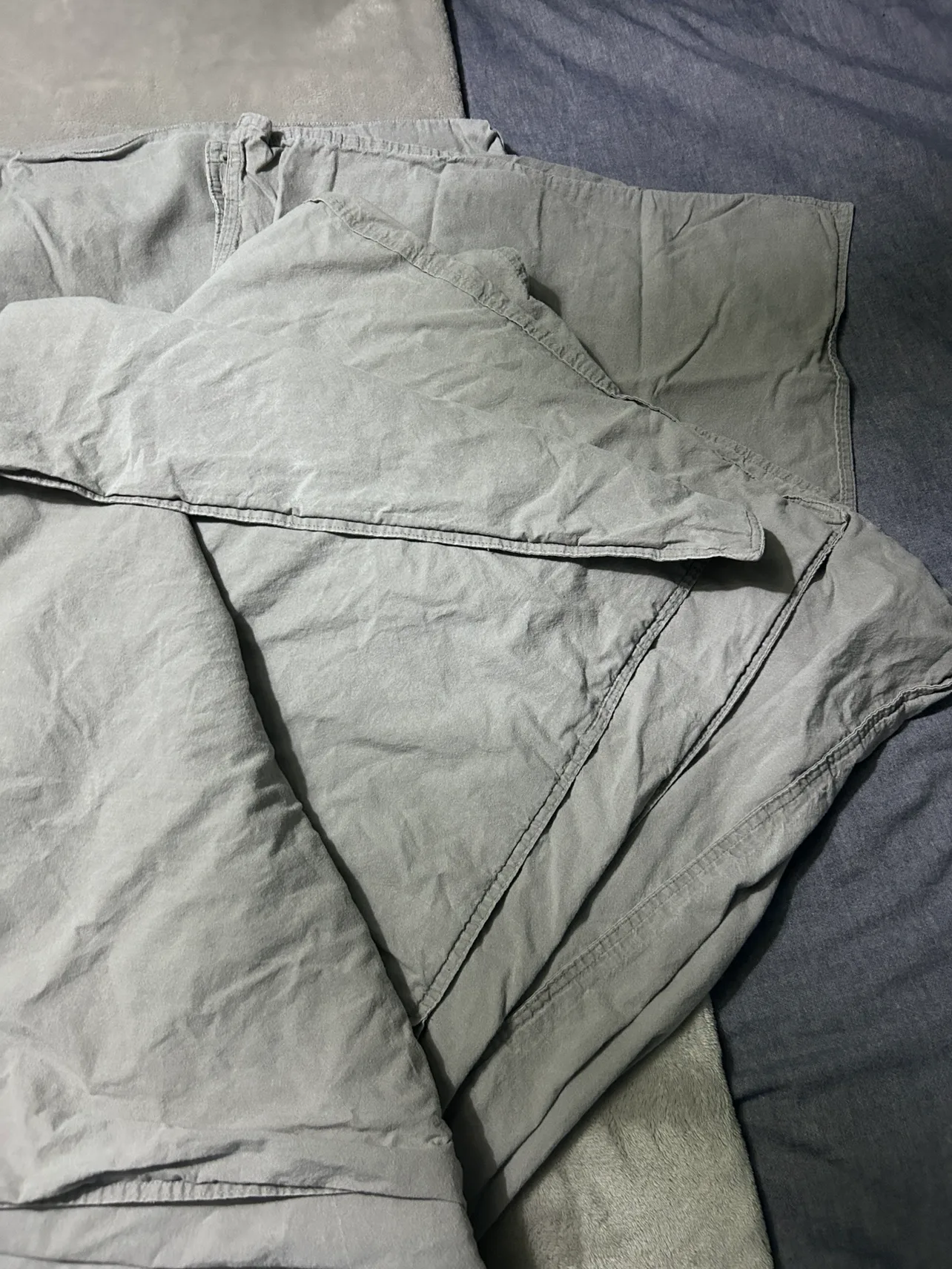 Queen duvet cover & two pillow cases image indicator(2)