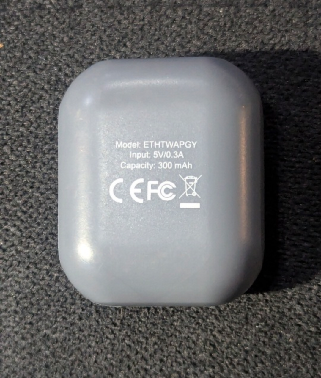 Helix Wireless Earbuds in charging case - photo 4