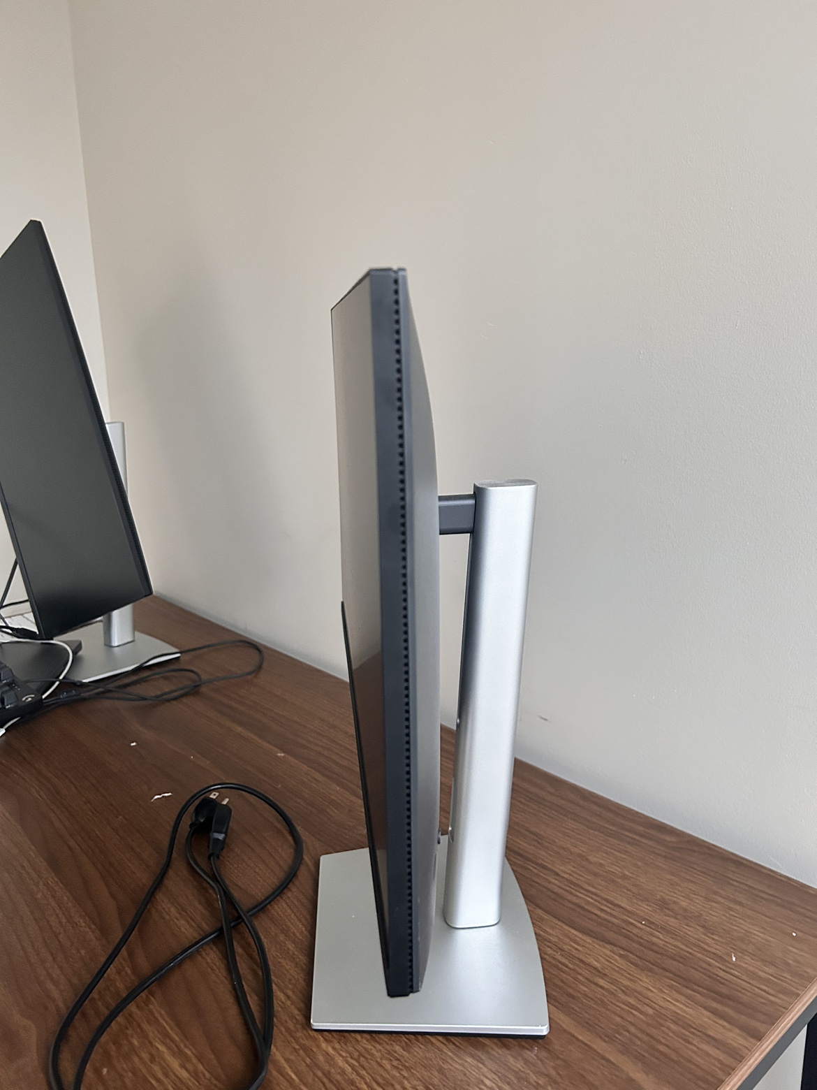 Dell Monitor 24inch new - photo 3