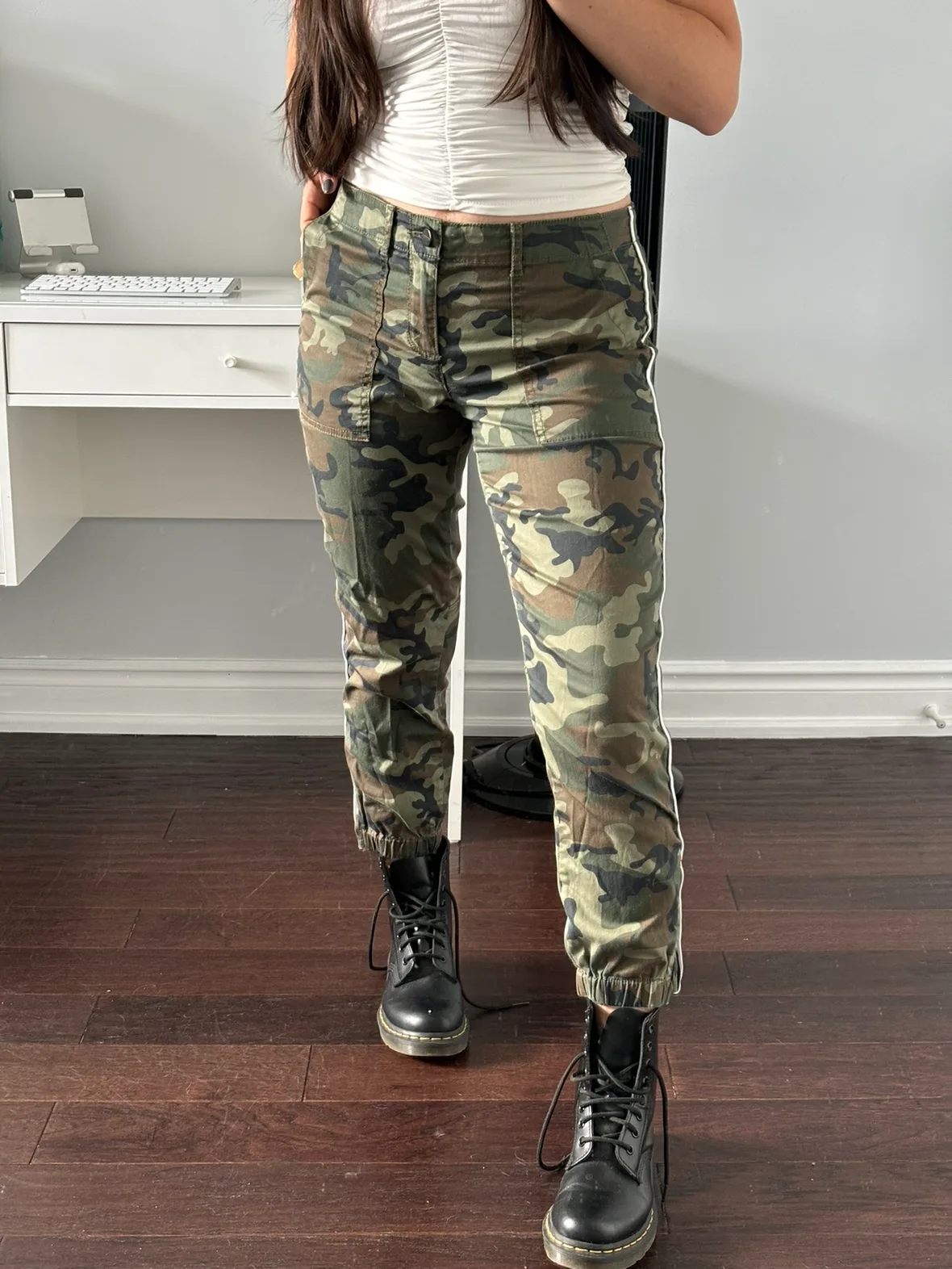Sanctuary | Camo Jogger Pants image indicator(2)