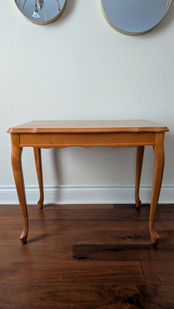 French Provincial Style Side Table - photo 3
