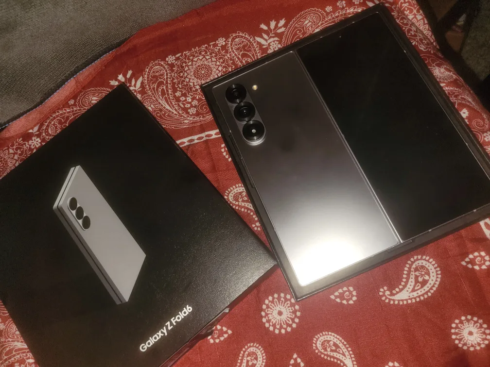 Samsung Galaxy Z Fold 6 image indicator(7)