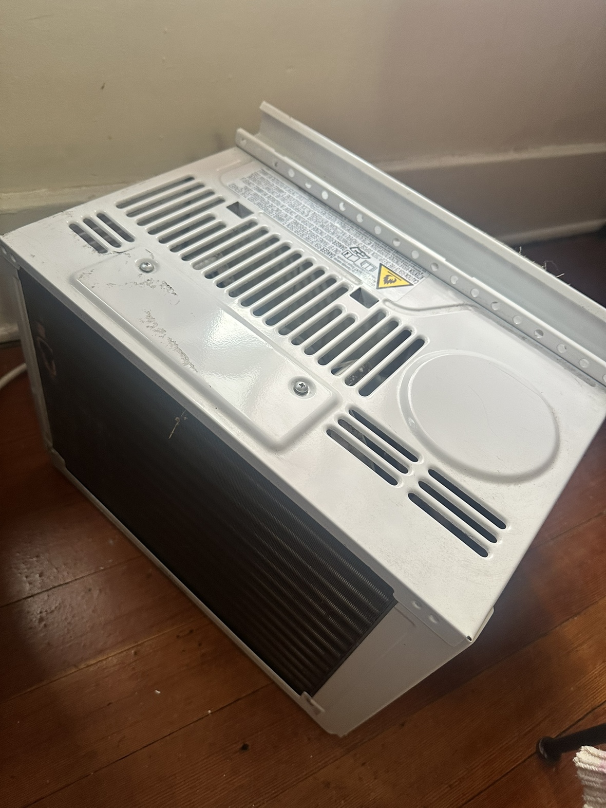 Window Air Conditioner - photo 3