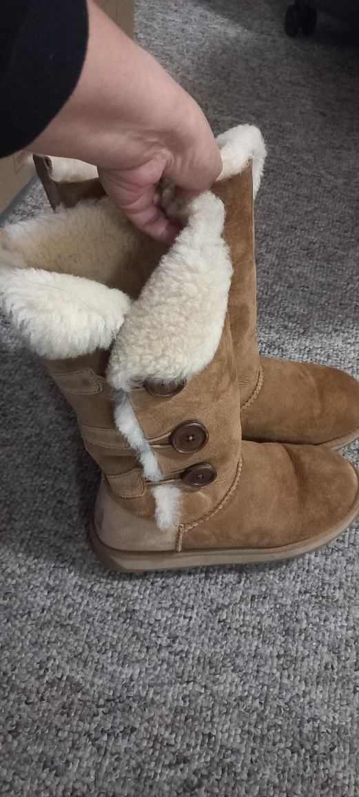 UGG Boots - photo 2