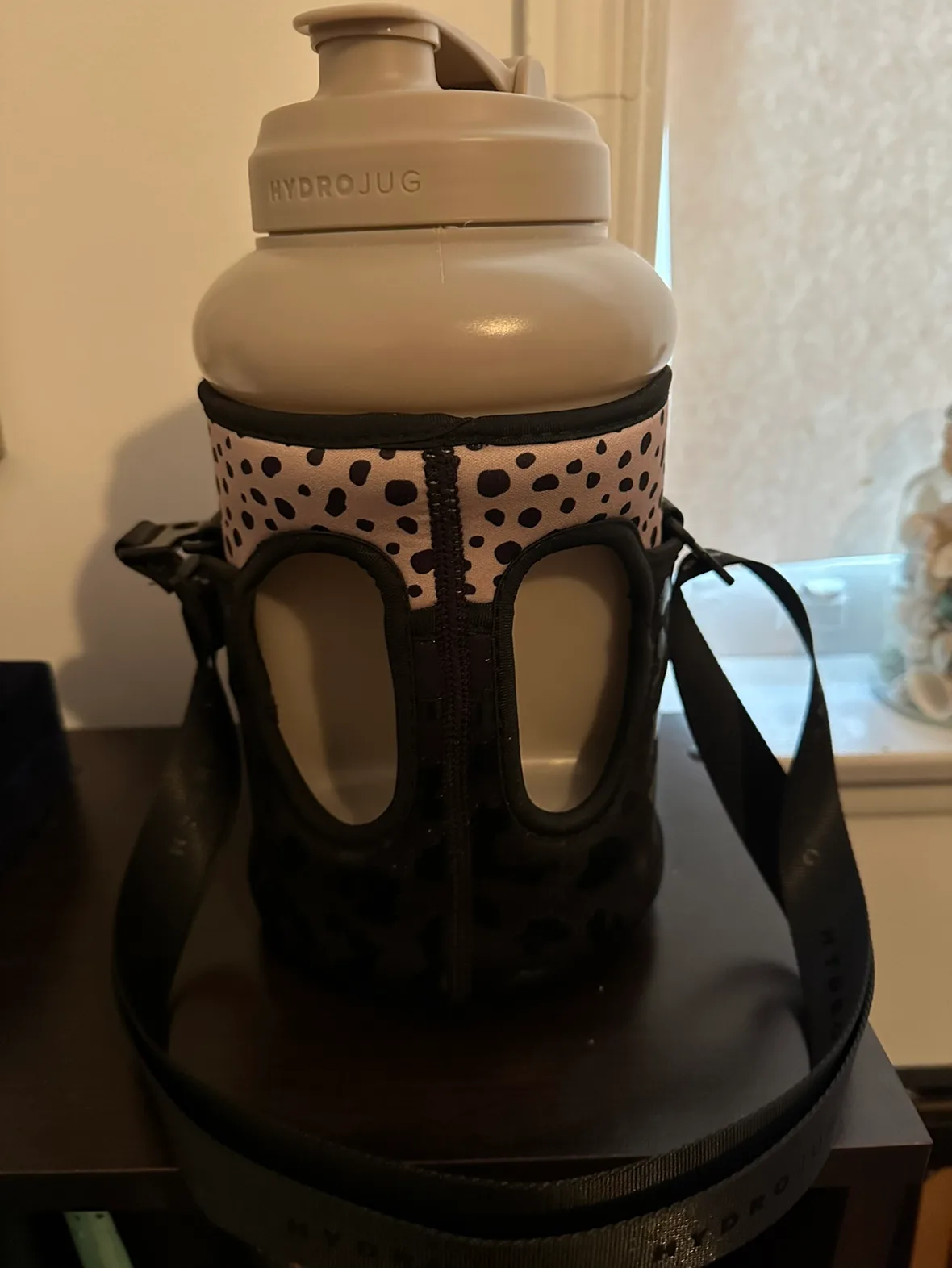 Hydrojug Water Bottle image indicator(2)