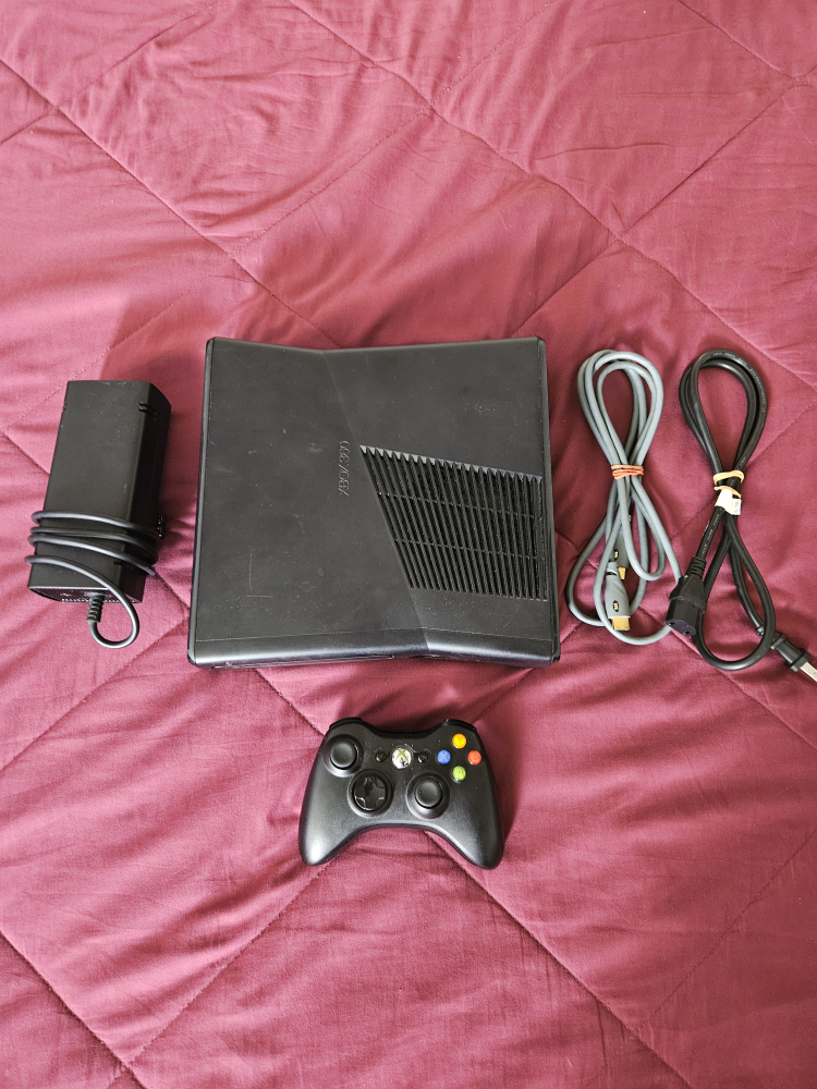 Xbox 360 + Games - photo 2