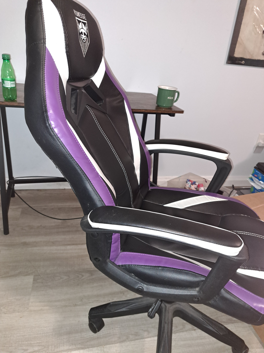 VONNESSE Gaming Chair - photo 2